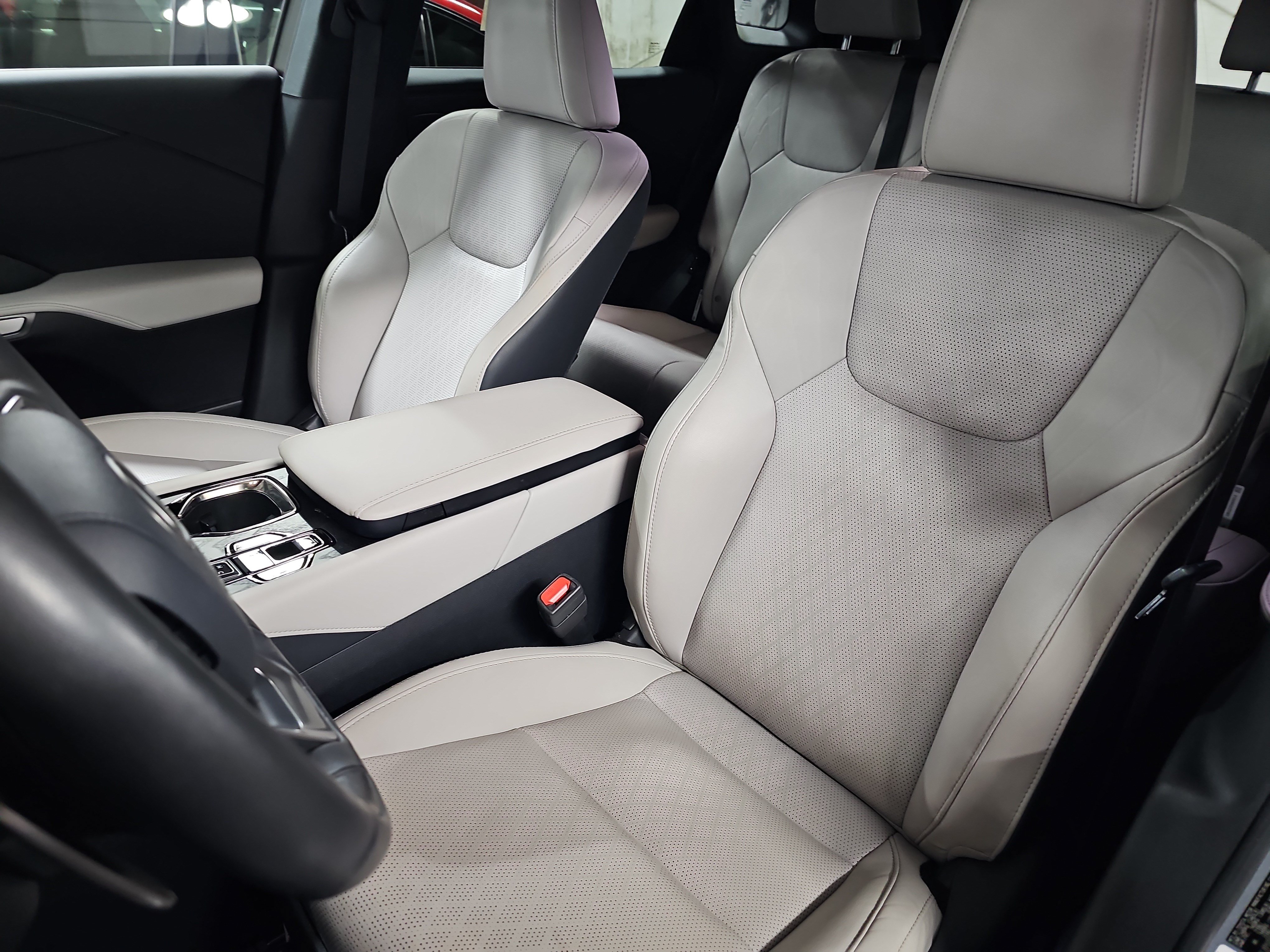 Used 2024 Lexus RX 350 Premium Plus w/ Convenience Package FWD image 16