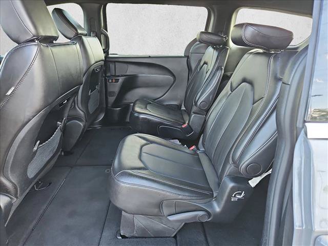 Used 2025 Chrysler Pacifica Select FWD image 22
