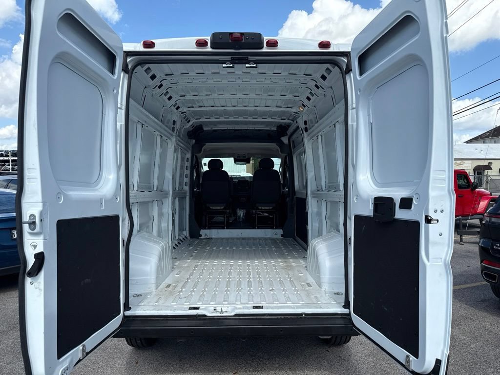 Used 2026 RAM ProMaster 2500 w/ Safety Group FWD image 7