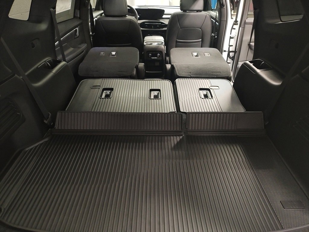 New 2026 Buick Enclave Sport Touring w/ Power Package image 15