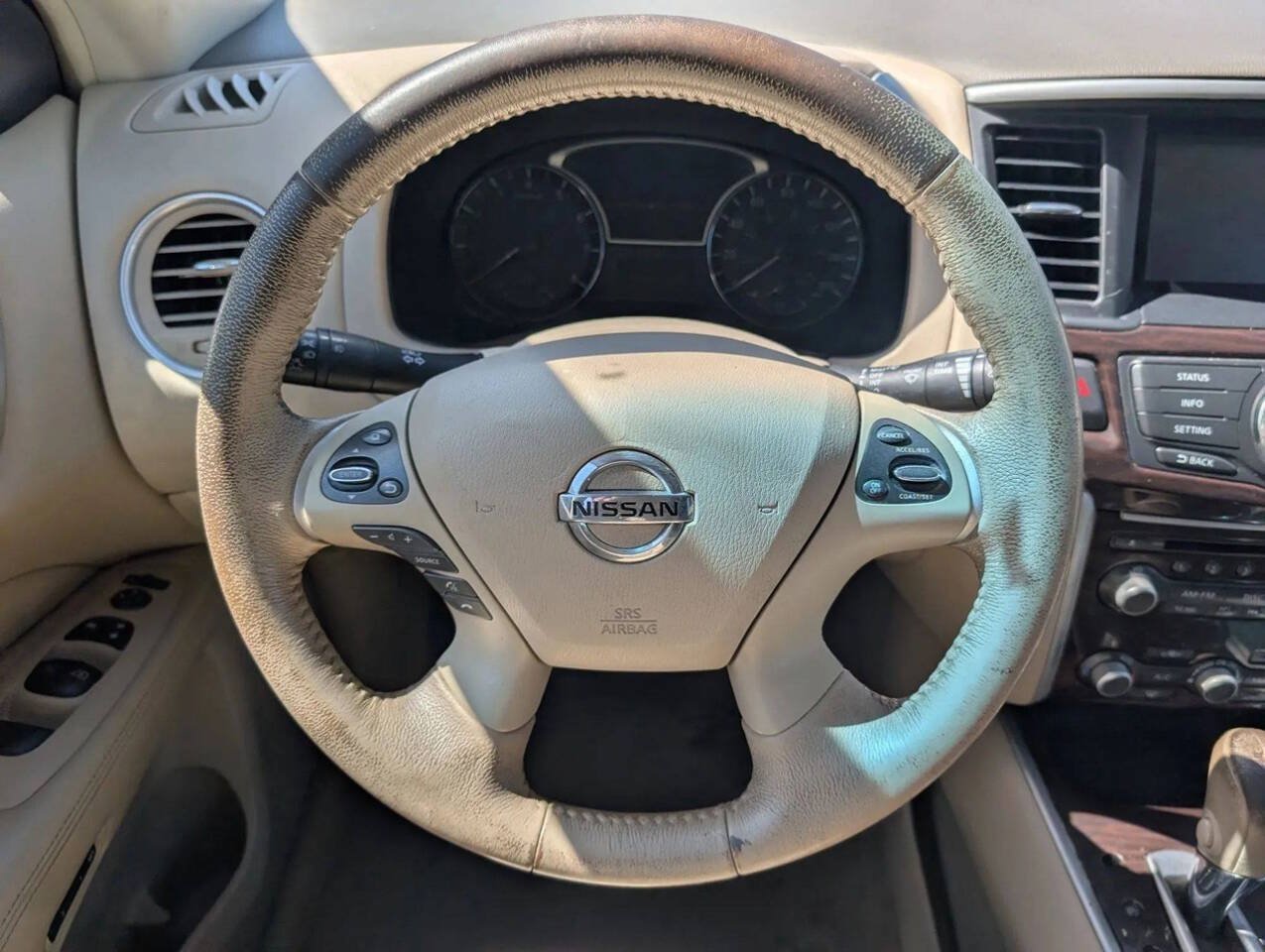 Used 2013 Nissan Pathfinder SL FWD image 33
