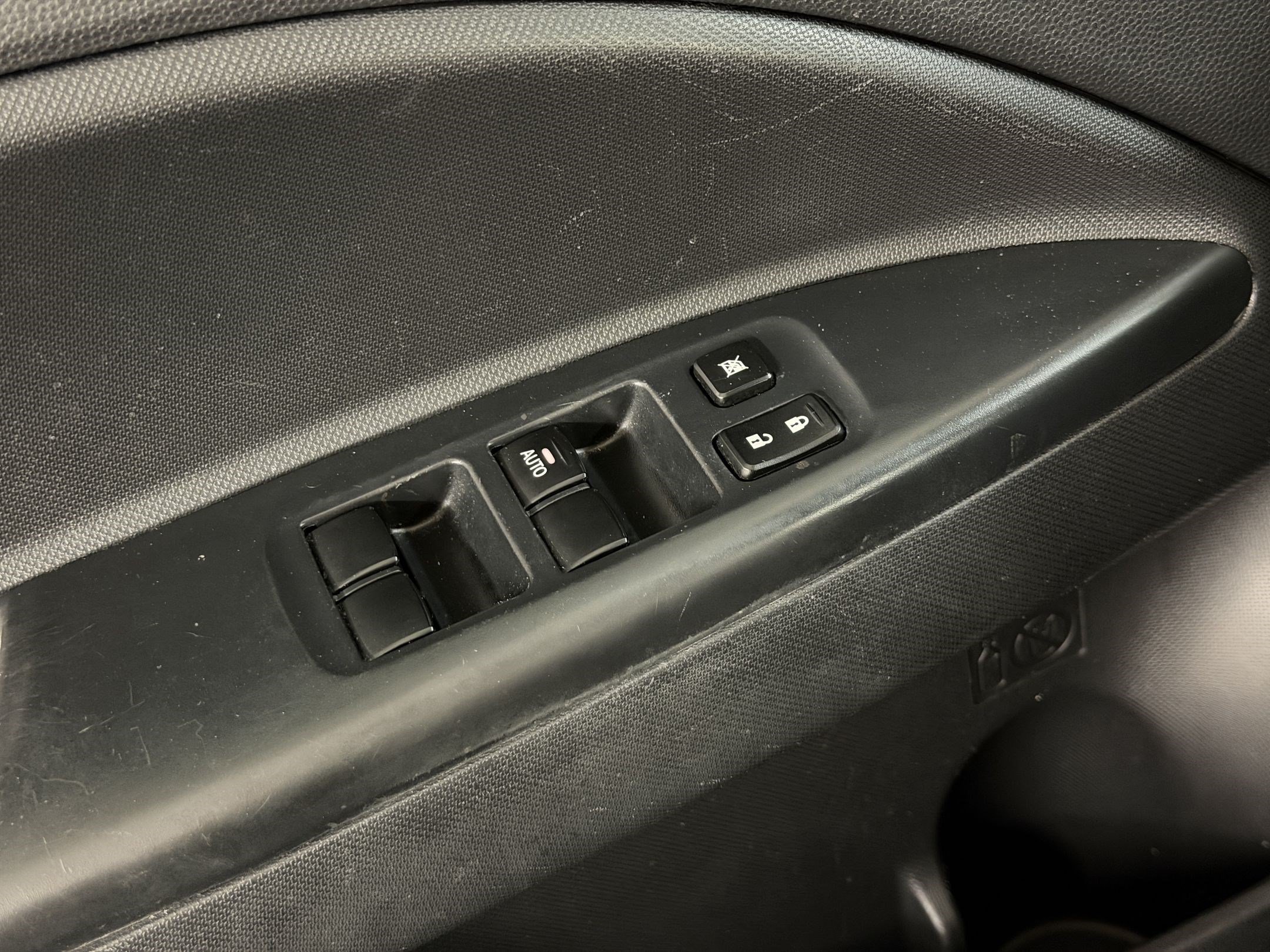 Used 2024 Mitsubishi Mirage ES FWD image 15