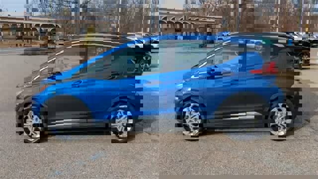 Used 2017 Chevrolet Bolt LT image 5