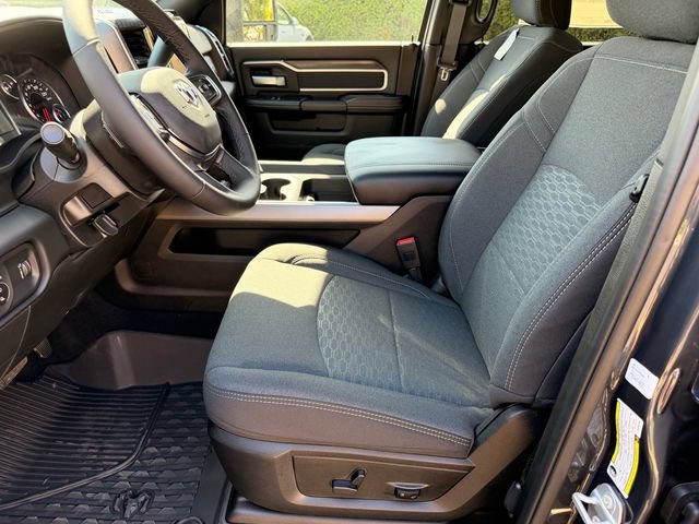 New 2026 RAM 2500 Big Horn AWD/4WD image 8