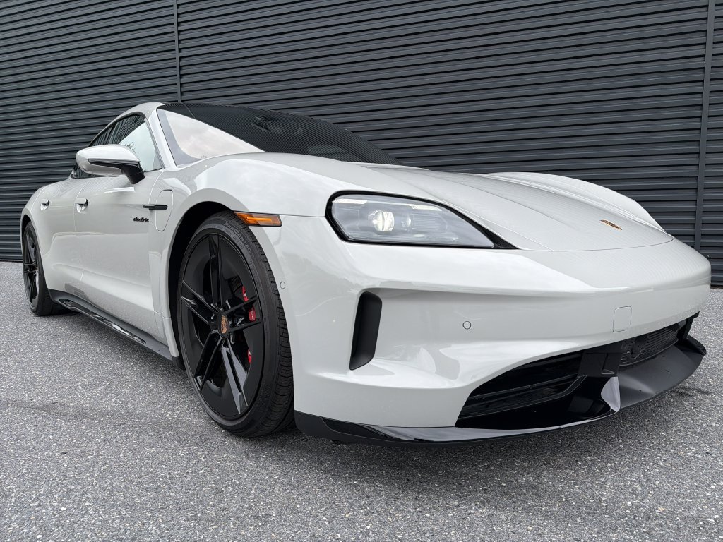 New 2026 Porsche Taycan GTS AWD/4WD image 7