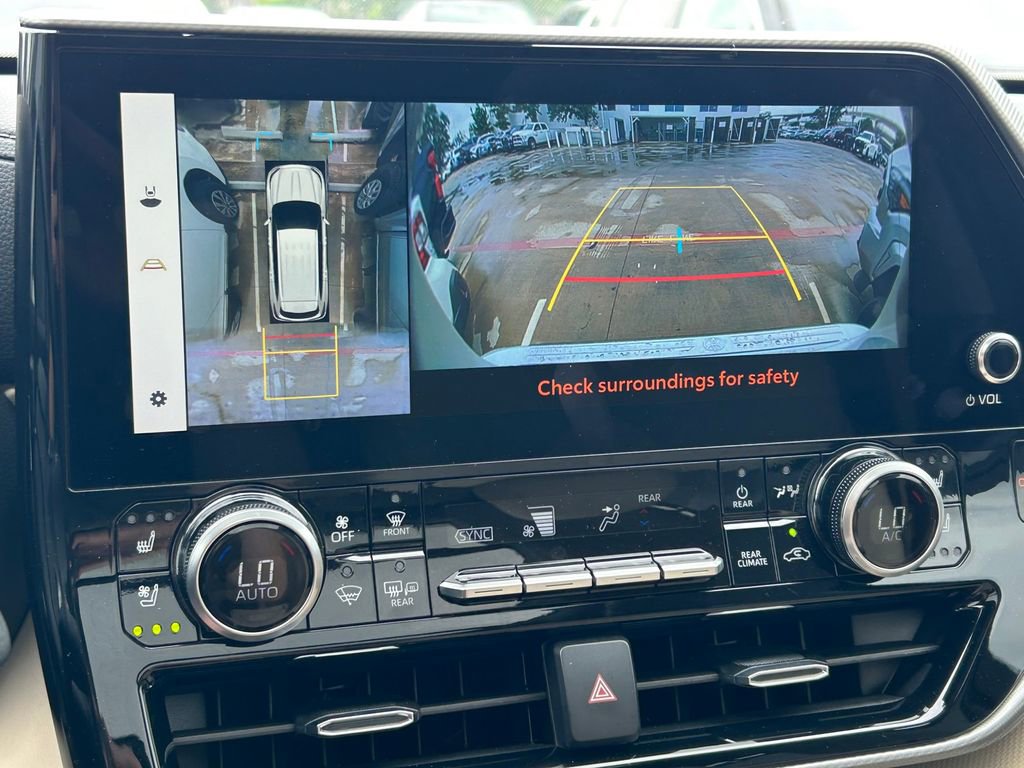 Used 2023 Toyota Highlander Platinum image 35