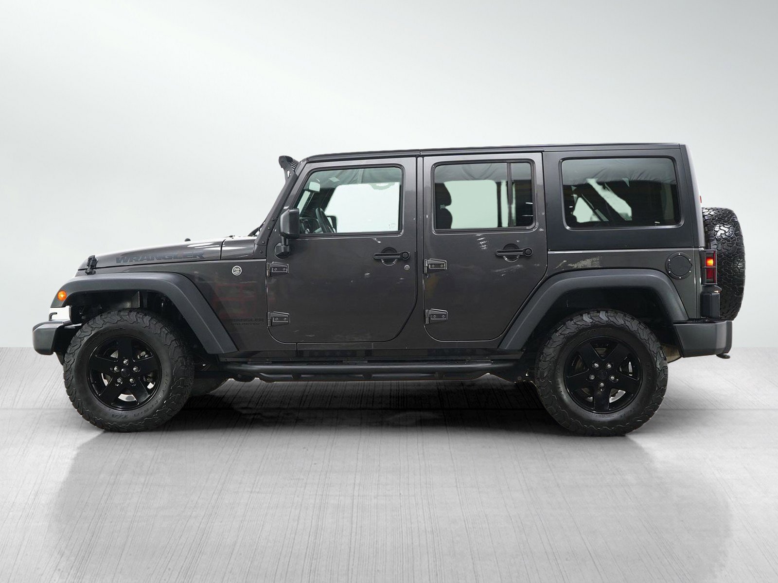 Used 2017 Jeep Wrangler Unlimited Sport AWD/4WD image 2