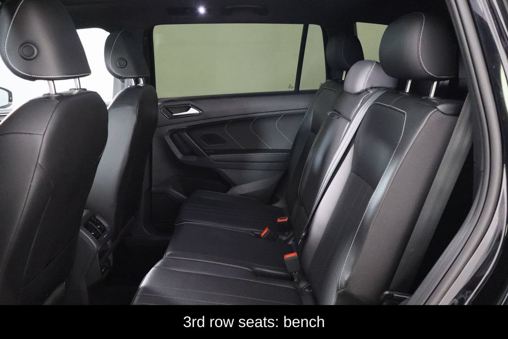 Used 2023 Volkswagen Tiguan SE R-Line FWD image 8