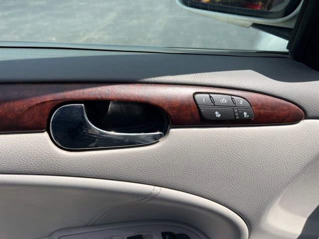 Used 2007 Buick Lucerne CXL w/ Luxury Package image 24