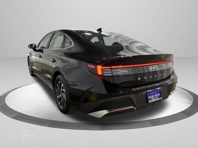 Used 2026 Hyundai Sonata Blue FWD image 5