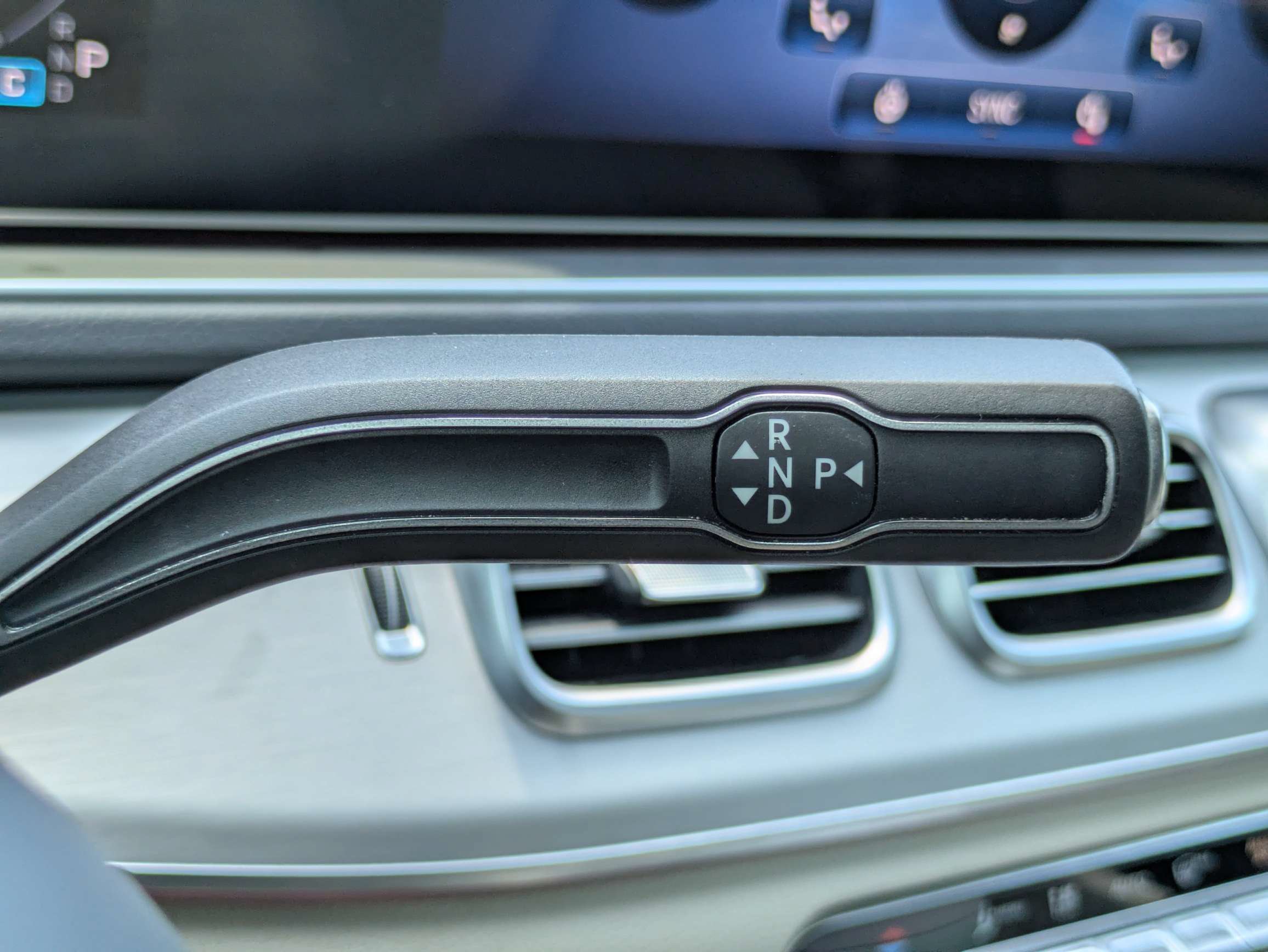 Used 2024 Mercedes-Benz GLS 450 4MATIC image 20