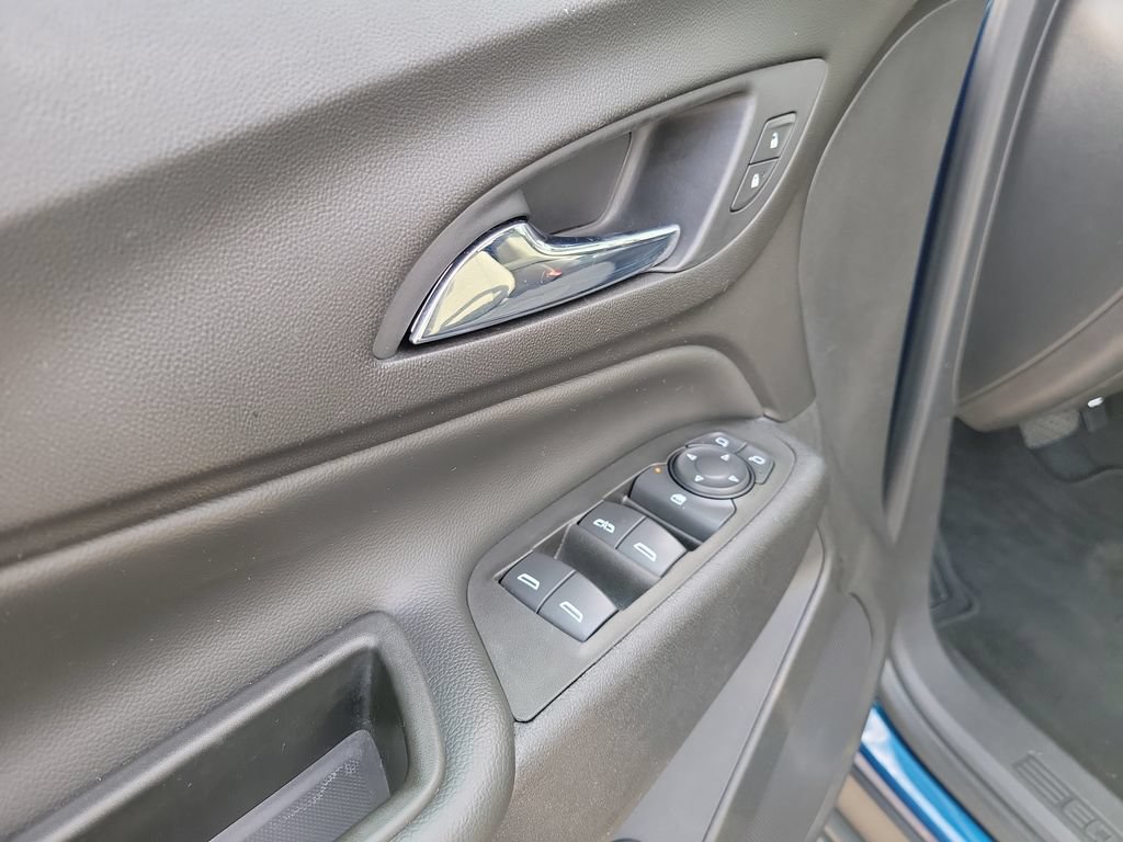 Used 2021 Chevrolet Equinox LT FWD image 24