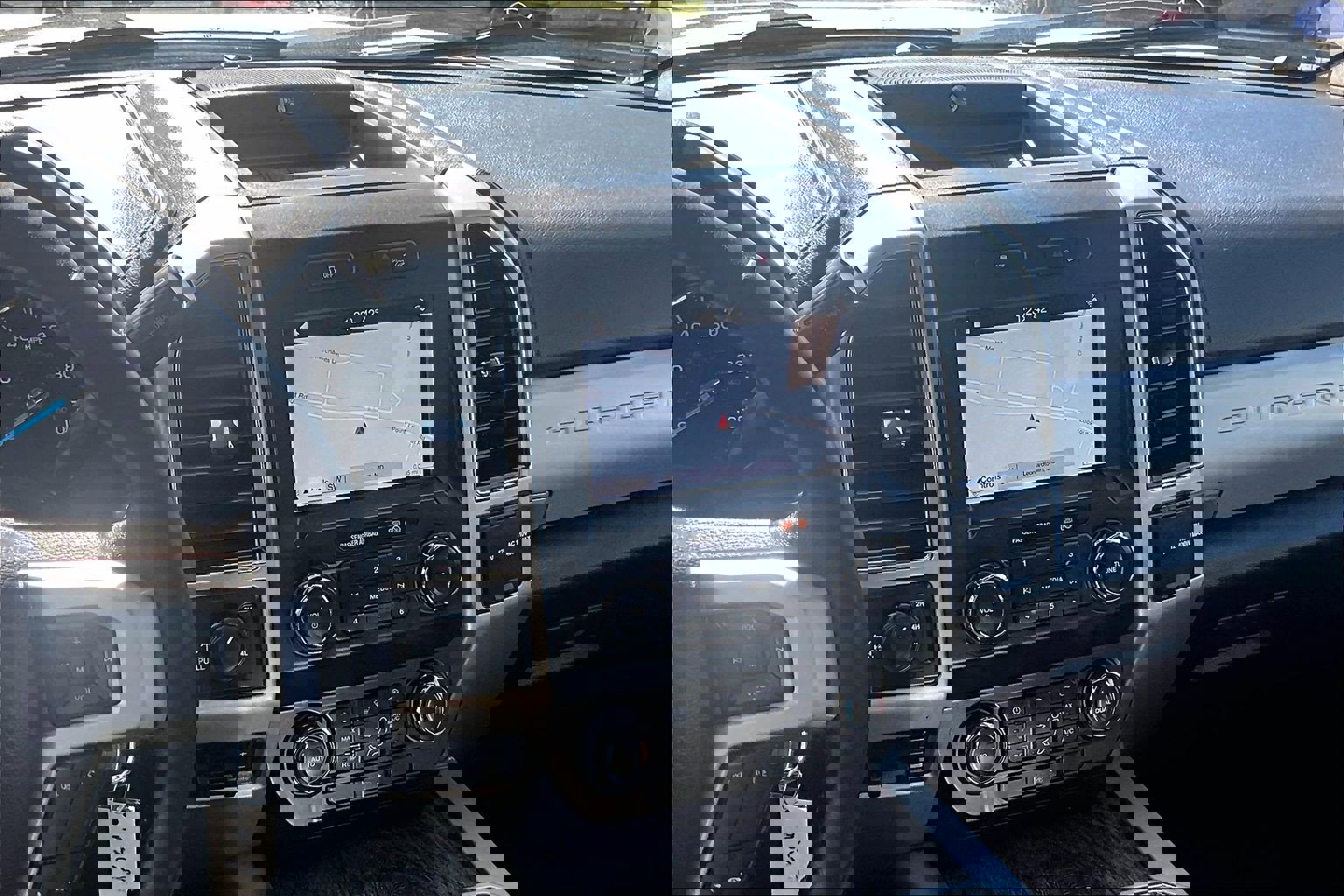 Certified 2019 Ford F250 Lariat image 6