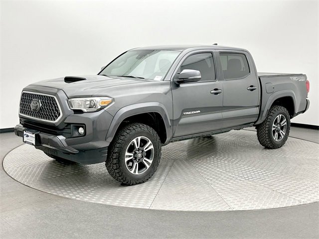Used 2019 Toyota Tacoma TRD Sport image 1
