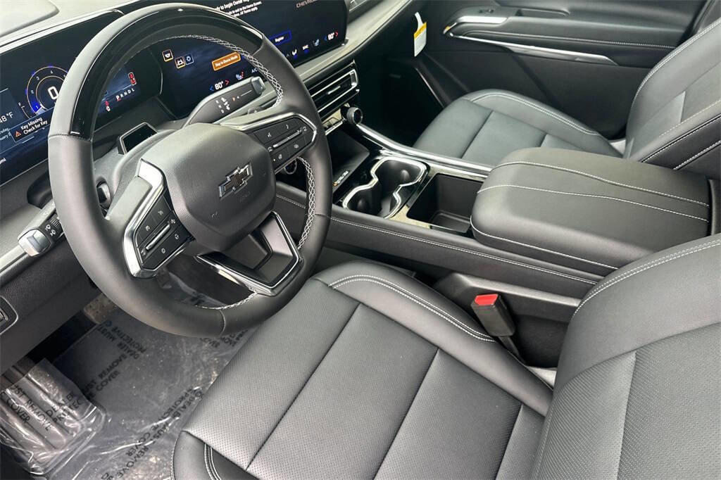 New 2026 Chevrolet Traverse LT w/ Enhanced Driving Package image 11