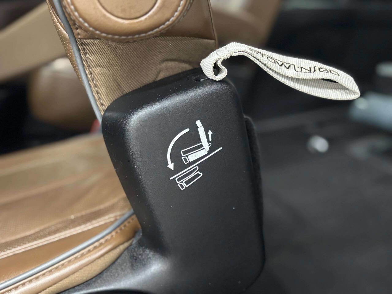 Used 2017 Chrysler Pacifica Limited image 21