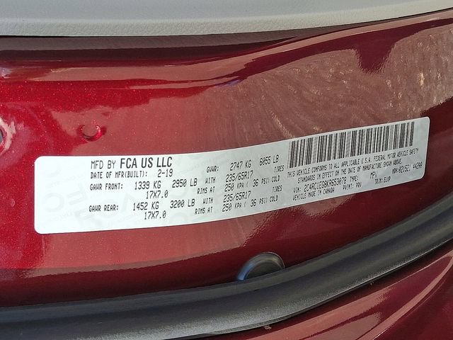 Used 2019 Chrysler Pacifica Touring-L Plus w/ Advanced Safetytec Group FWD image 25