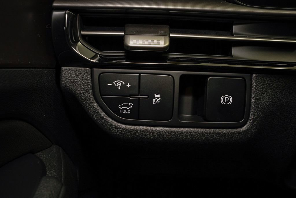 New 2026 Kia Sportage EX FWD image 21