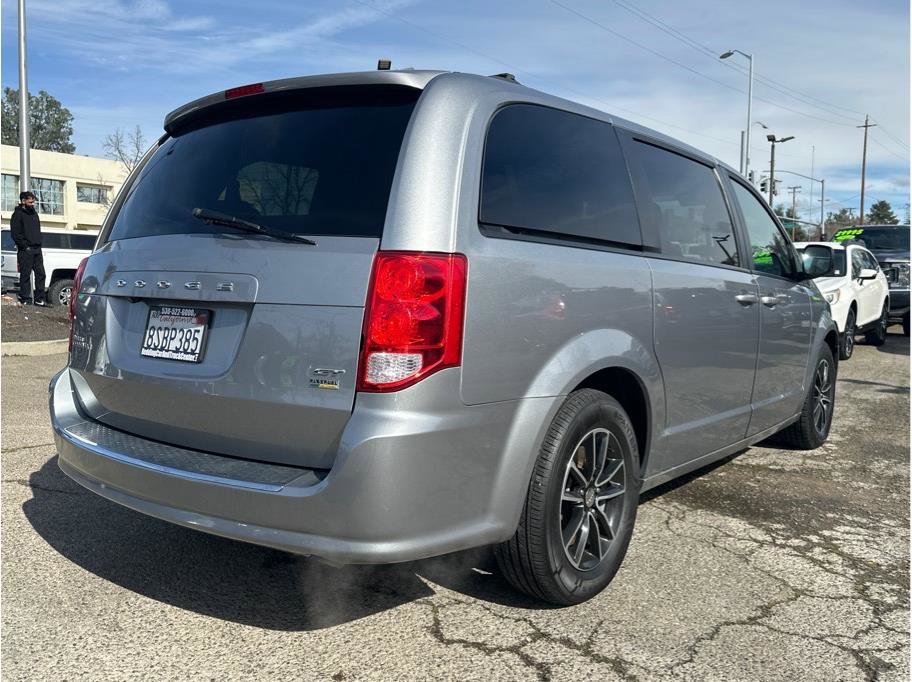 Used 2019 Dodge Grand Caravan GT image 8