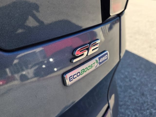 Used 2018 Ford Escape SE w/ SE Sync 3 Package AWD/4WD image 16