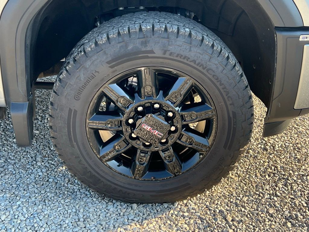 Used 2025 GMC Sierra 3500 AT4 w/ AT4 Premium Plus Package image 10
