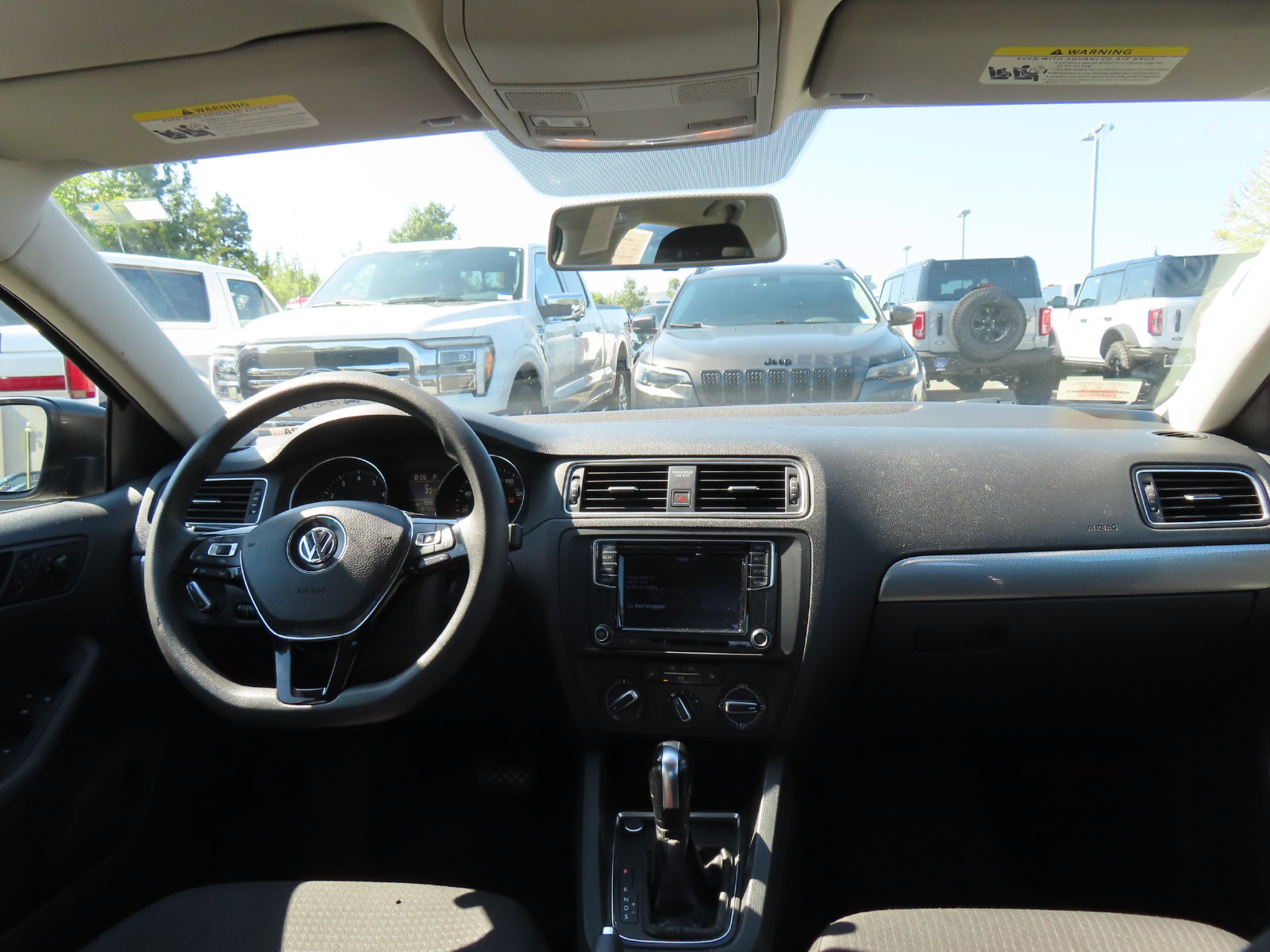 Used 2016 Volkswagen Jetta SE FWD image 14
