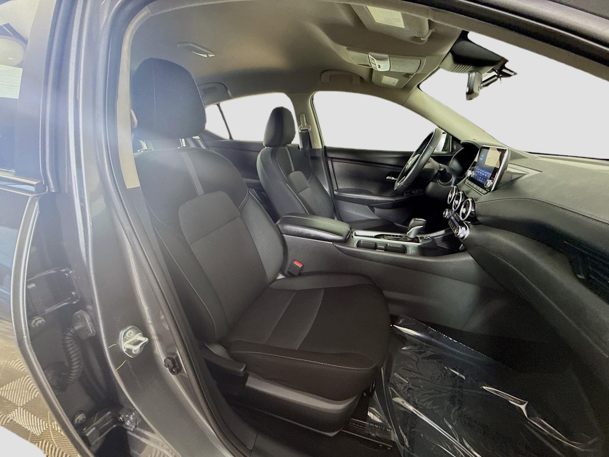 Used 2025 Nissan Sentra SV w/ All-Weather Package image 29