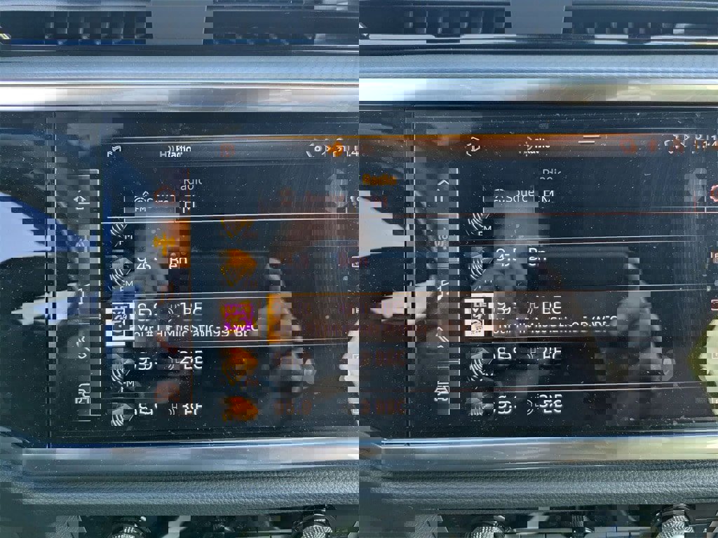 New 2025 Audi Q3 2.0T Premium image 24