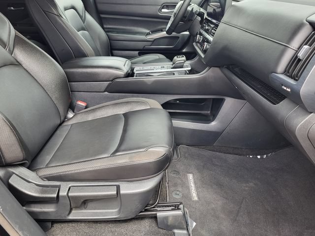 Certified 2026 Nissan Pathfinder SL FWD image 11