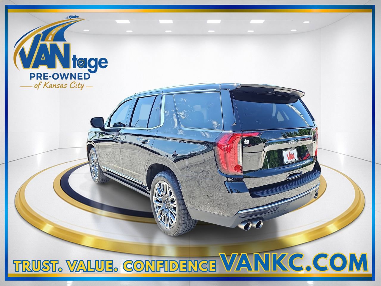 Used 2024 GMC Yukon Denali Ultimate AWD/4WD image 9