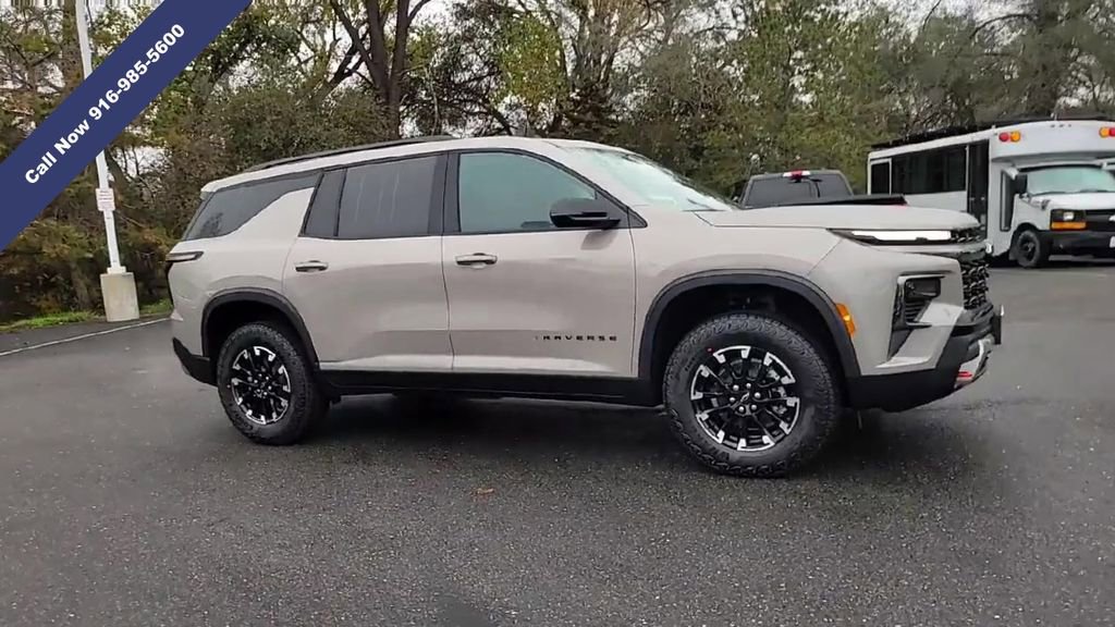 New 2026 Chevrolet Traverse Z71 image 3