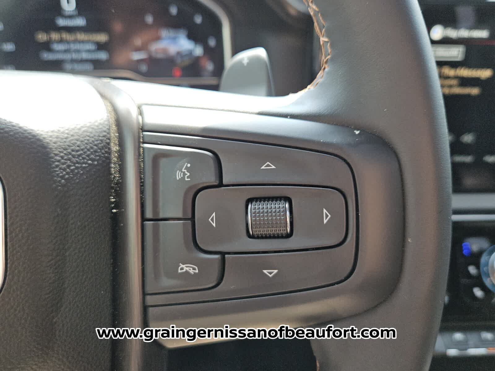 Used 2025 GMC Sierra 1500 AT4 w/ AT4 Premium Package AWD/4WD image 14