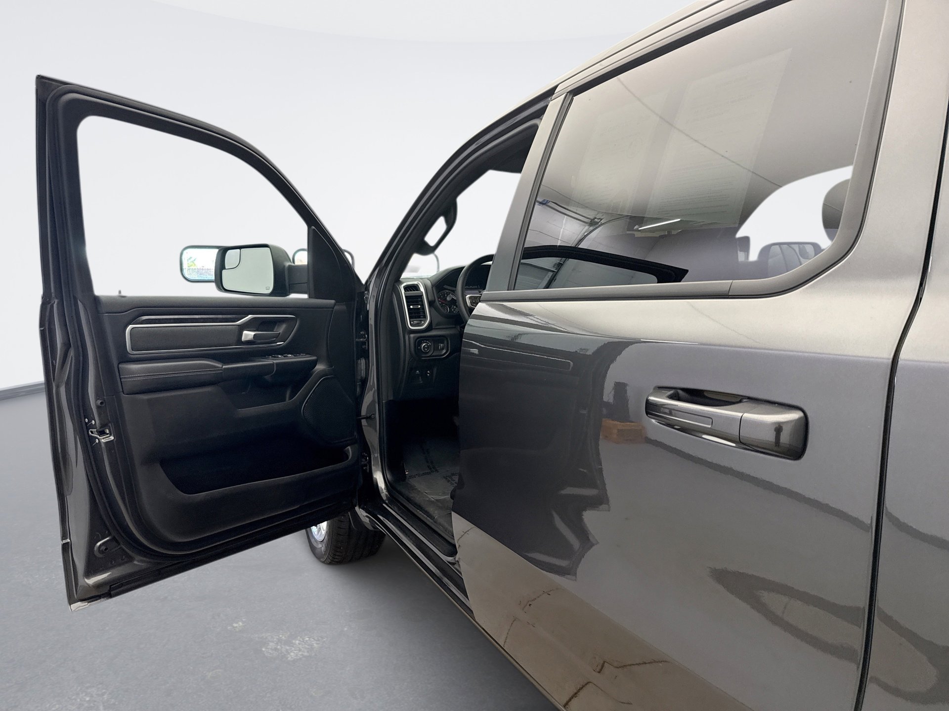 Used 2022 RAM 1500 Big Horn image 9