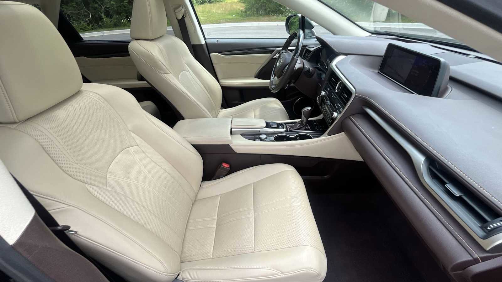 Used 2019 Lexus RX 450h AWD w/ Luxury Package image 12