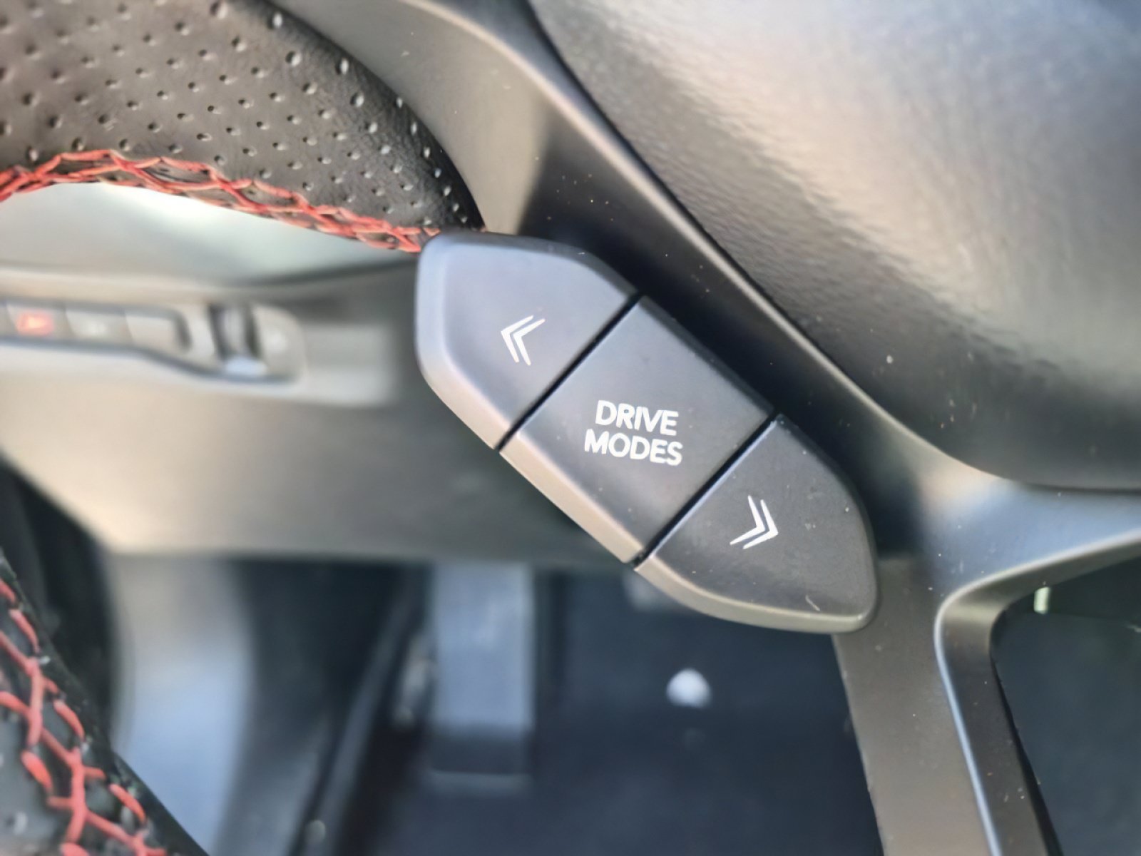 New 2026 Dodge Charger R/T w/ Driver Convenience Group AWD/4WD image 17