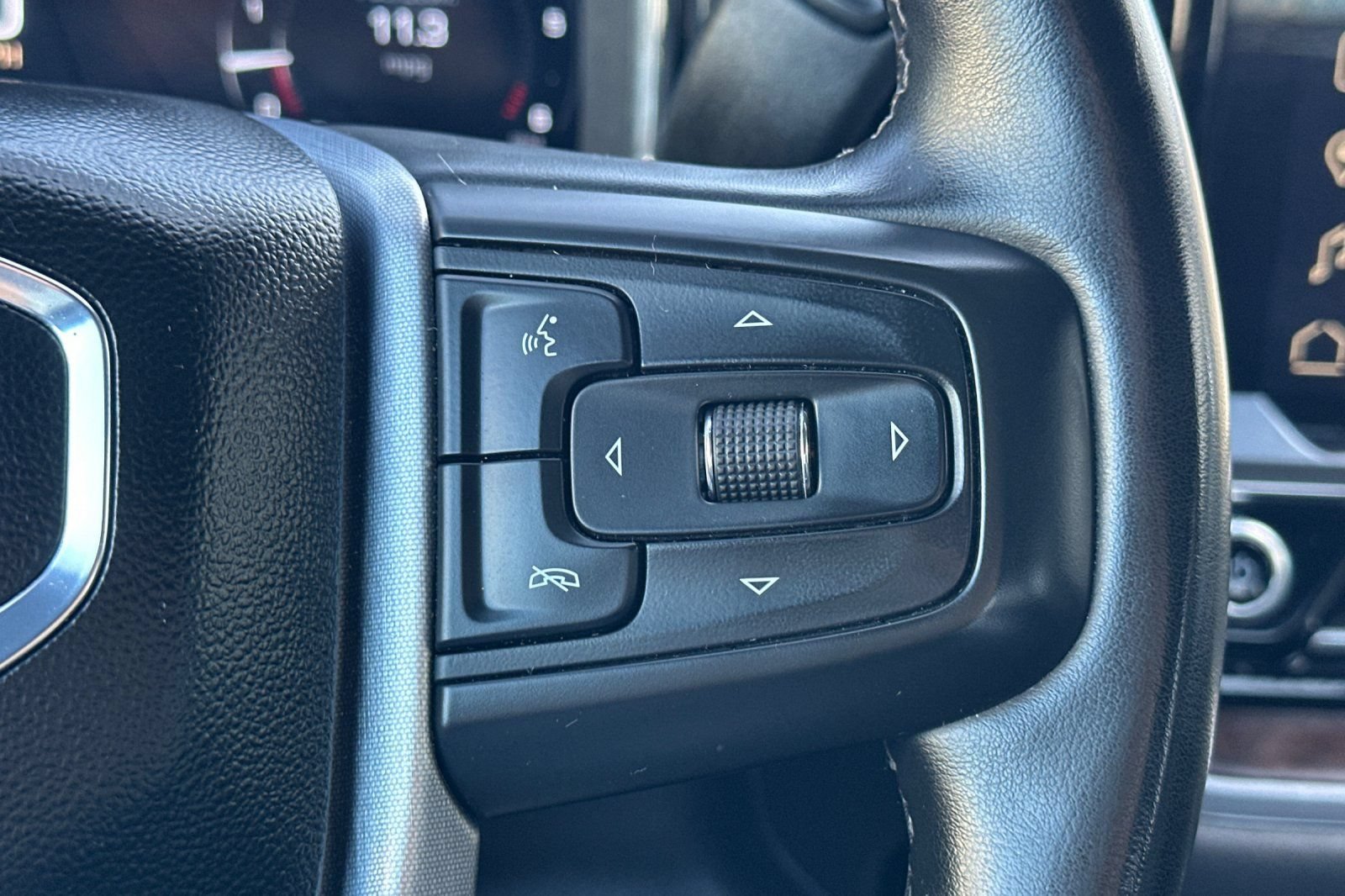 Certified 2024 GMC Sierra 1500 SLT RWD image 32