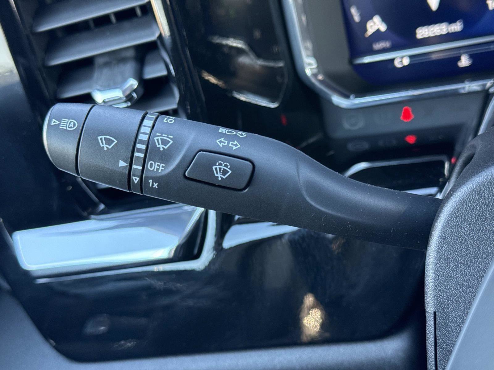 Used 2023 Chevrolet Silverado 1500 LT image 8