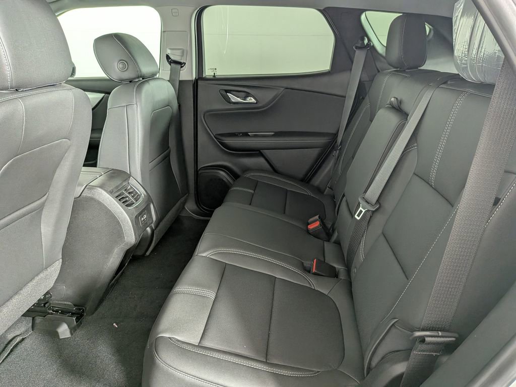 New 2026 Chevrolet Blazer LT w/ Midnight/Sport Edition AWD/4WD image 31