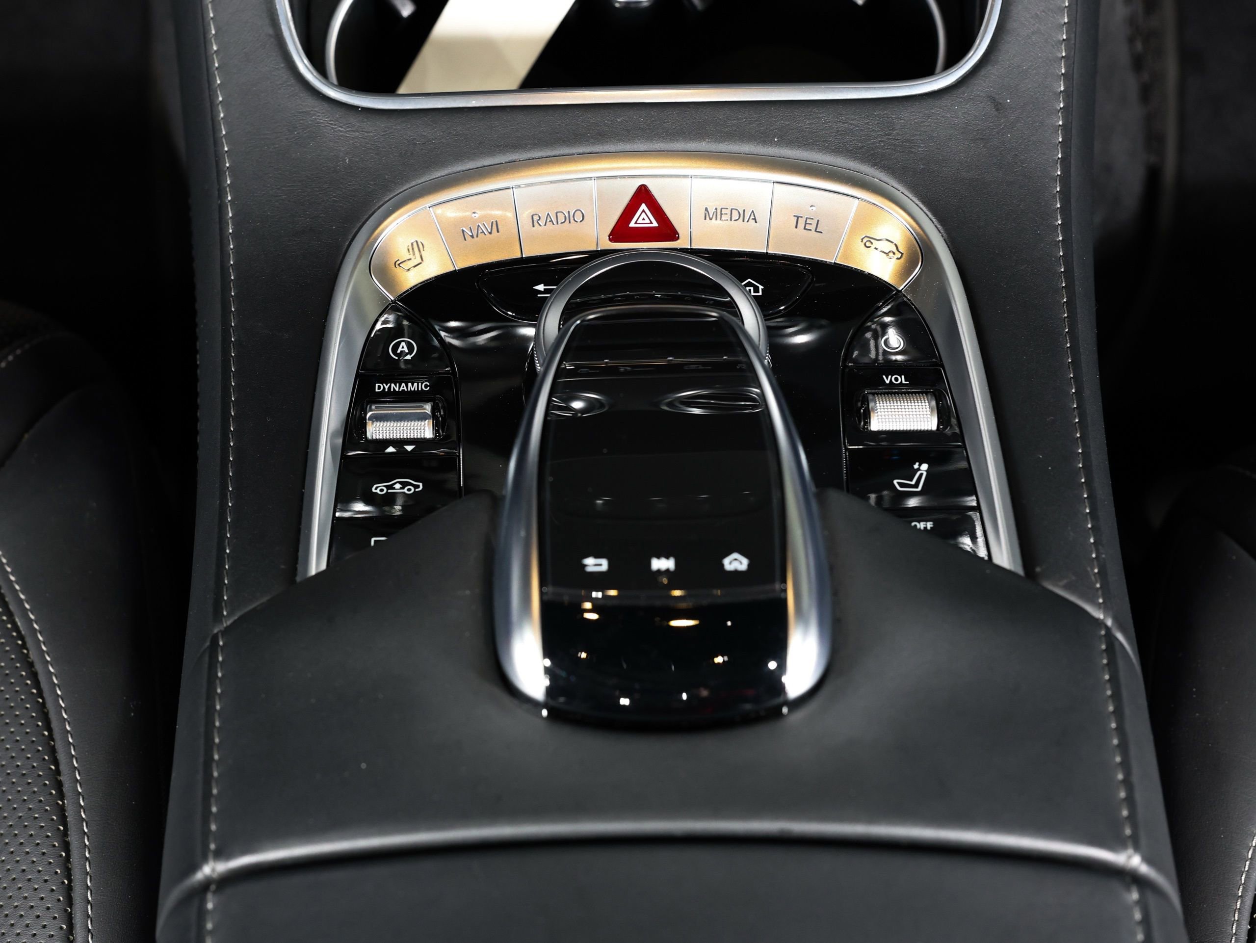 Used 2019 Mercedes-Benz S 560 Cabriolet w/ AMG Line Exterior image 26