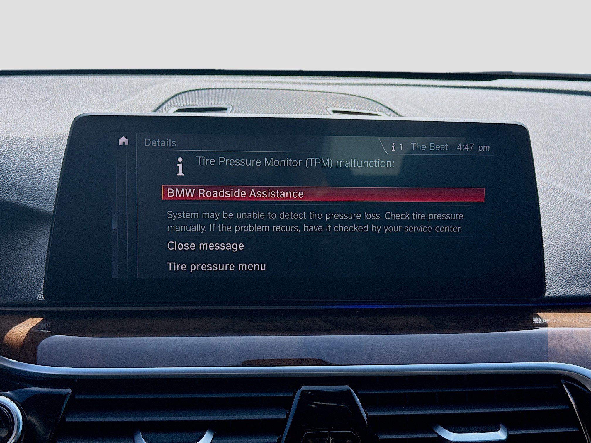 Used 2019 BMW 530e w/ Convenience Package RWD image 11