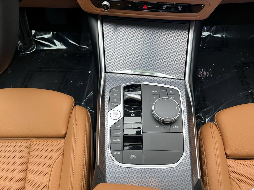 Certified 2026 BMW 330i Sedan RWD image 11