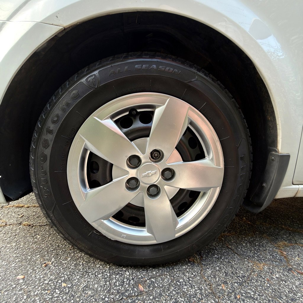 Used 2014 Chevrolet Sonic LS image 34