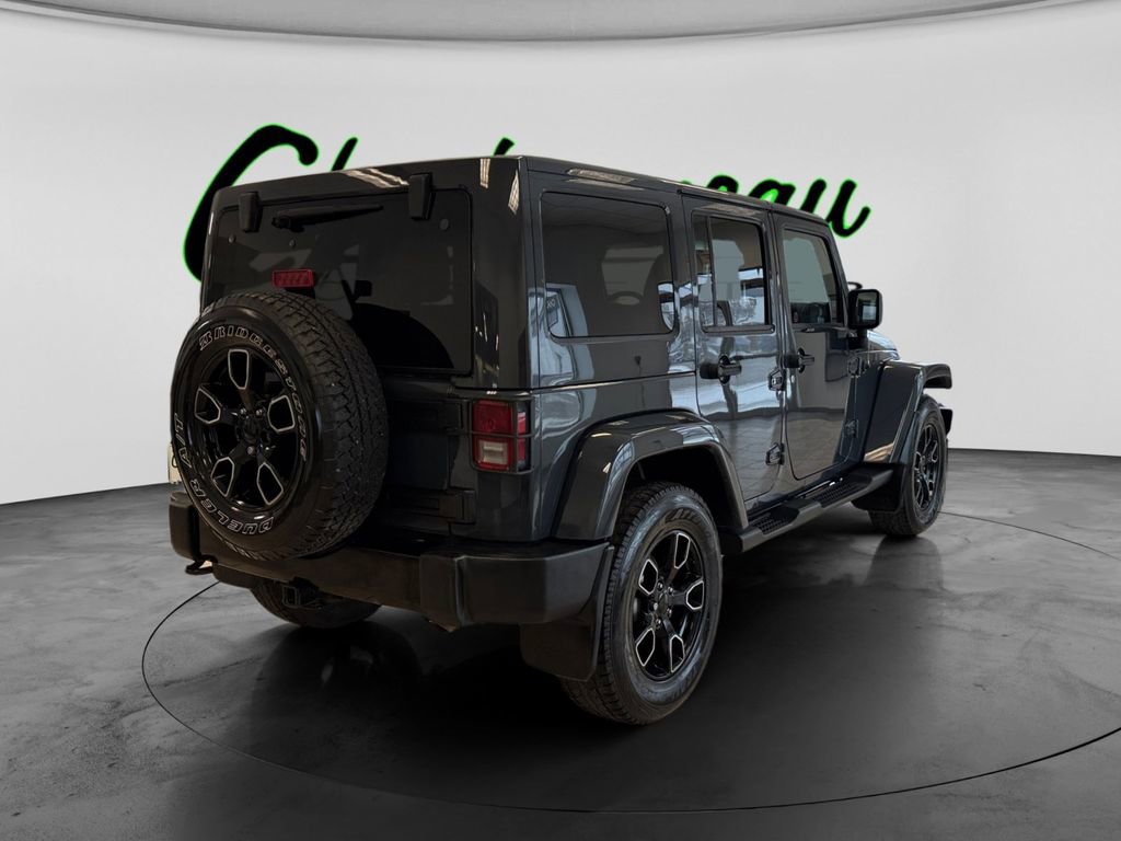 Used 2018 Jeep Wrangler Unlimited Sahara w/ Max Tow Package image 5