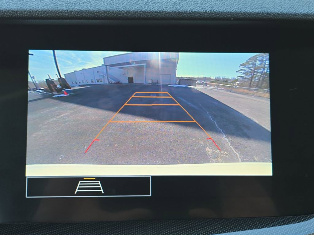 Used 2023 Buick Envision Preferred image 23