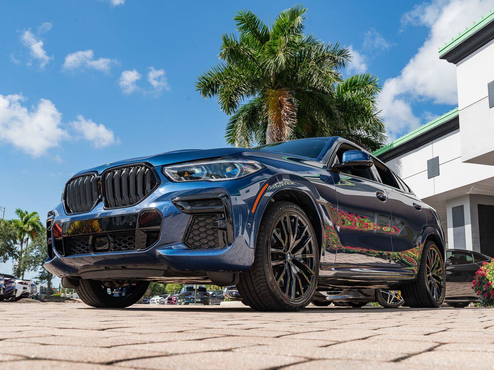 Used 2022 BMW X6 M50i w/ Executive Package AWD/4WD image 10