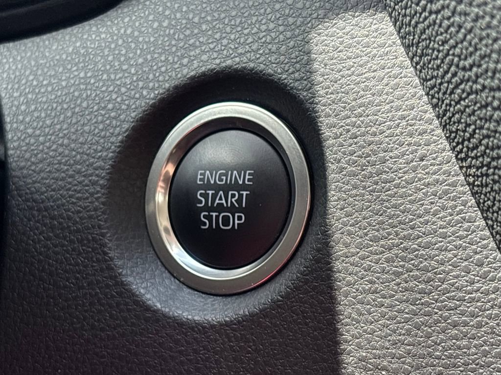Used 2025 Toyota Corolla LE w/ LE Premium Package image 18