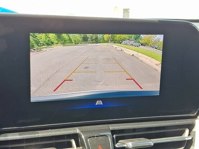 Used 2025 Chevrolet TrailBlazer LT AWD/4WD image 17
