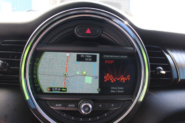 Used 2016 MINI Cooper S image 27