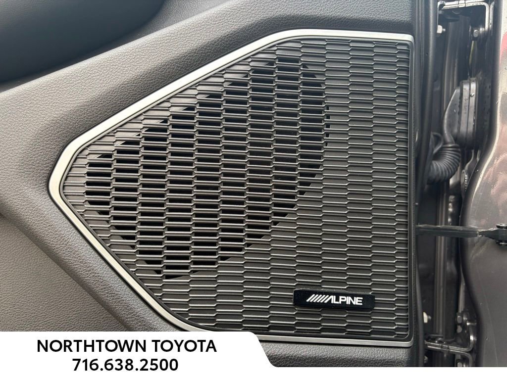 Used 2021 Jeep Grand Cherokee L Limited AWD/4WD image 16