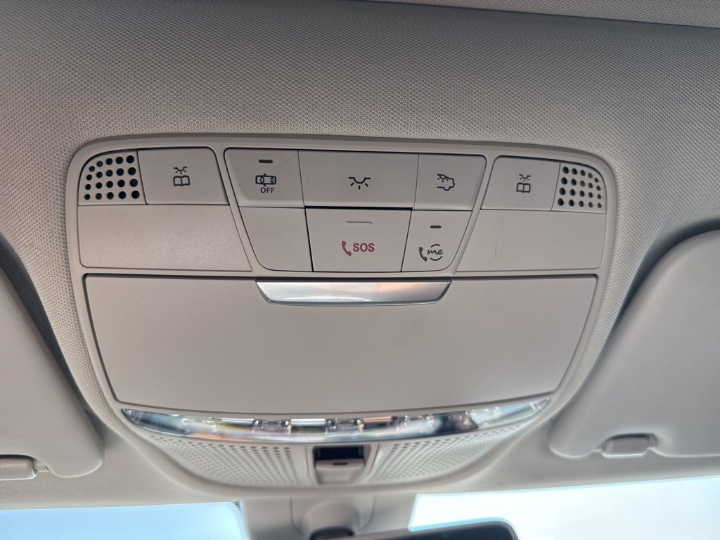 Used 2019 Mercedes-Benz C 300 Sedan image 26